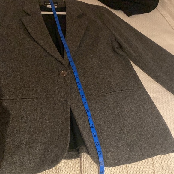 Vintage Sag Harbor Blazer, Size 12 - Picture 10 of 11